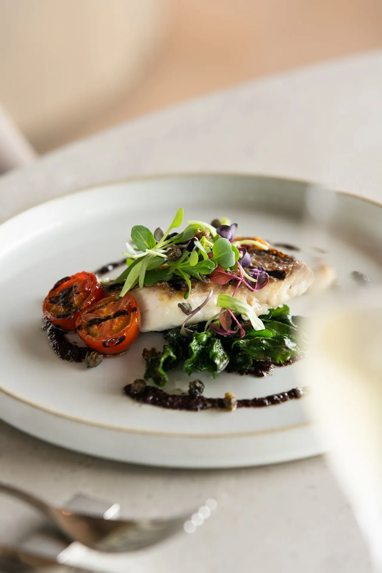Restauranttisch mit gehobenem Ambiente